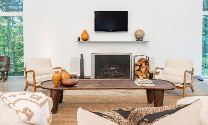 Roscoe Casa | NEW: Stunning Home w/Private Waterfall in Roscoe
