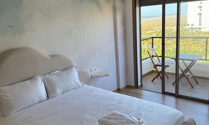 Ain Harrouda Apartamento | Unbeatable view of the park/beach - Comfort and tranquility nearby