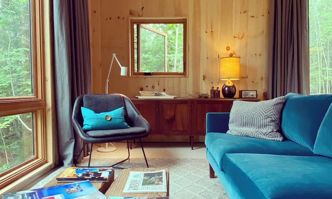 Sedgwick Cabina | The Cabins at Currier Landing Cabin 3: Pine