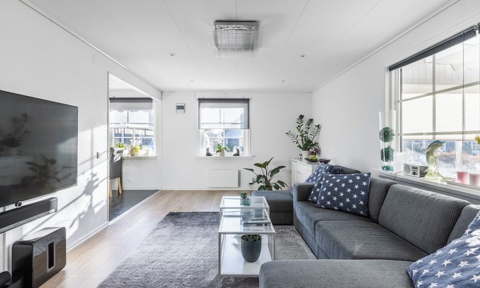 Oskarshamn Casa | Beautiful 5 bedroom house near the Baltic Sea.