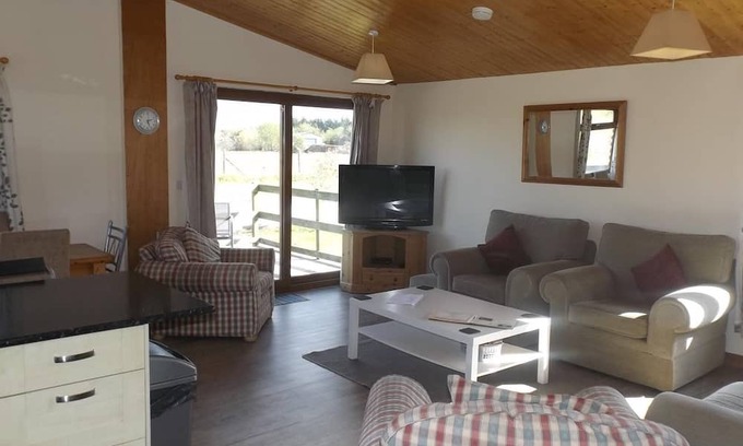 Offenham Cabina | Spacious 3 bedroom lodge at Avonvale Holiday Lodge