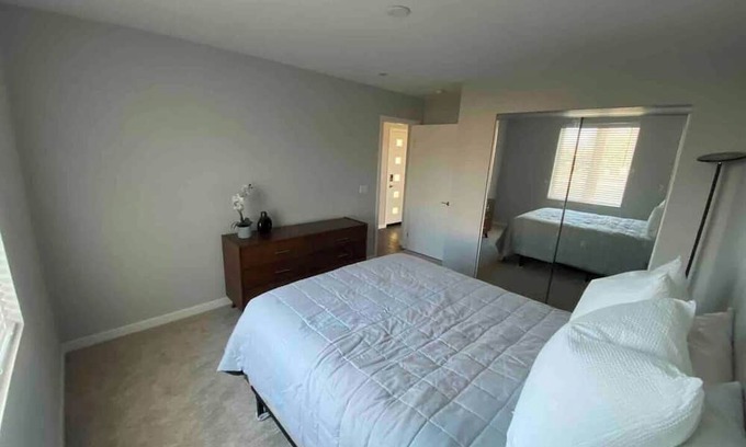 Desert Hot Springs Casa | Traveling RN / Professionals - Private Bed and Shared Bathroom