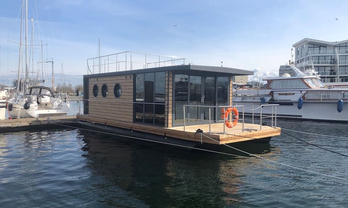 Stein Apartamento | Fjord Auriga - Solar boat