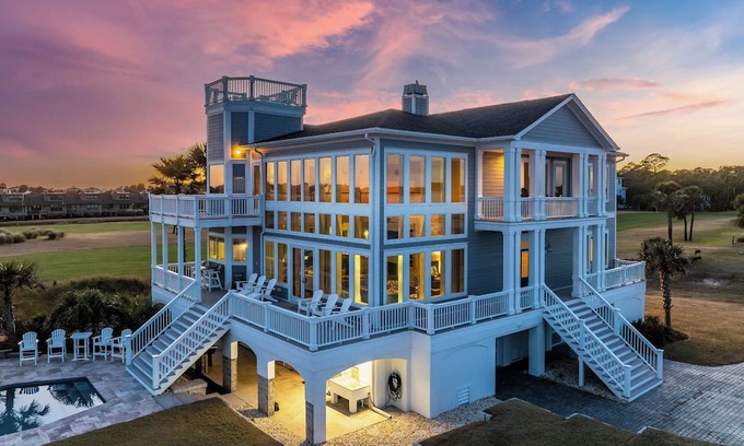 Saint Helena Island Casa | Oceanfront, Private Pool, Golf Cart Included, Golf Course Home - 522 Porpoise Drive