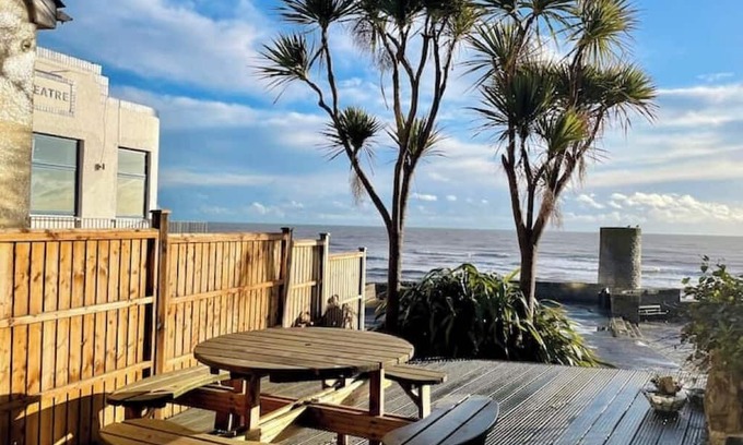 Lyme Regis Apartamento | Cosy & Central, Flat by the Sea!