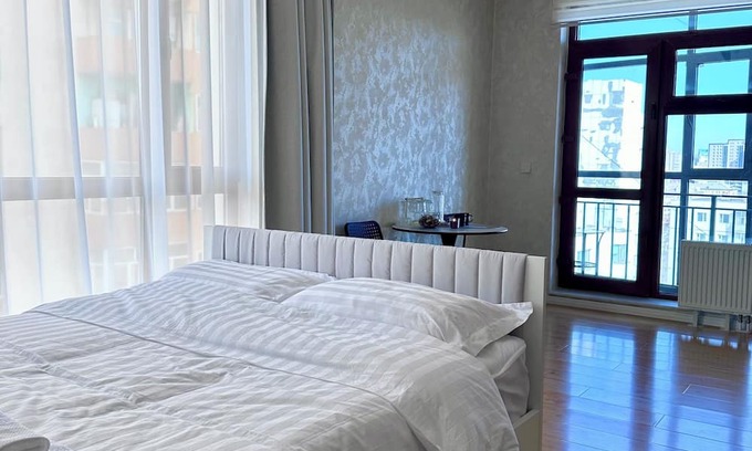Bayangol Apartamento | Cozy studio apartment with WiFi in vibrant Ulaanbaatar