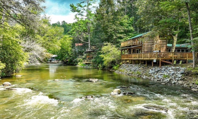 Ellijay Cabina | A Happy River Song | Ellijay, Ga