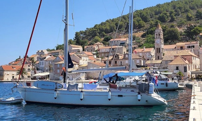 Split Alquiler De Eote | Sailing boat / 3 cabin + A/C, - skipper included in price
