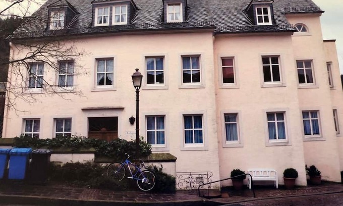 Neuerburg Apartamento | Fewo Südeifel - apartment/apartment, shower, WC, 1 bedroom