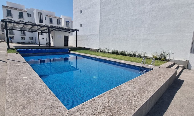 Querétaro Apartamento | Comfortable Apartment With Swimming Pool, Wi-Fi, In Private Condo