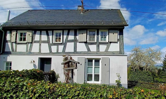 Molsberg Casa | Historic half-timbered house on the edge of the forest with distant views. Quietly situated near Limburg.