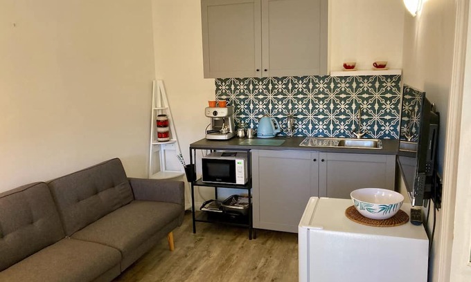 Lithgow Cabaña | Private, self contained, guest quarters.