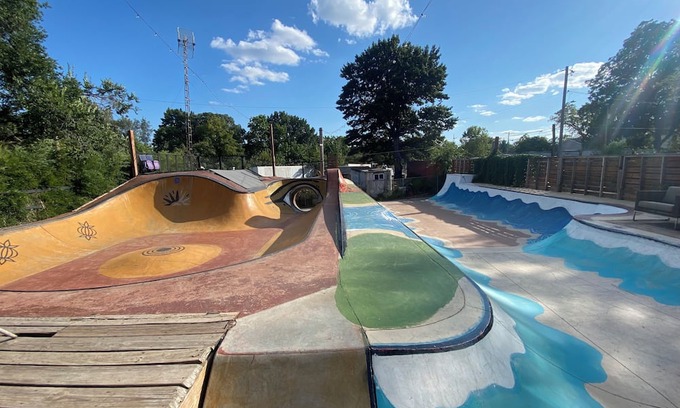 Maplewood Casa | Fiji St. Louis by Cooler BnB - a skateboard paradise