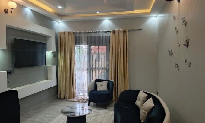 Mukono Apartamento | 2-bedroom, 2 units corporate Nsubbe apartment in charming Mukono with WiFi