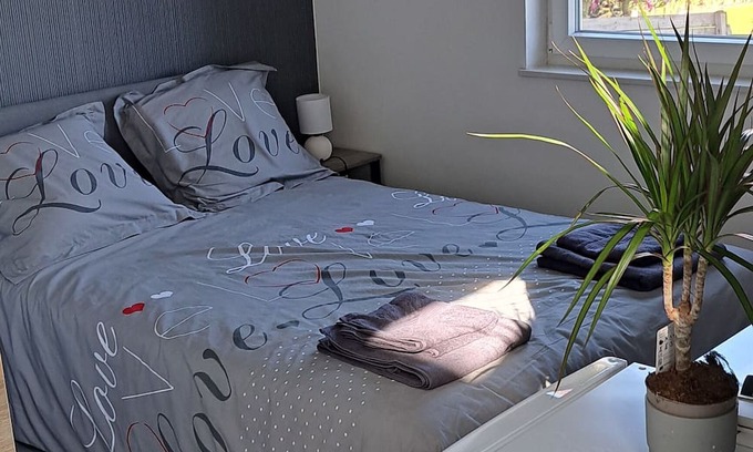 Olne Apartamento | Room with pool in the countryside