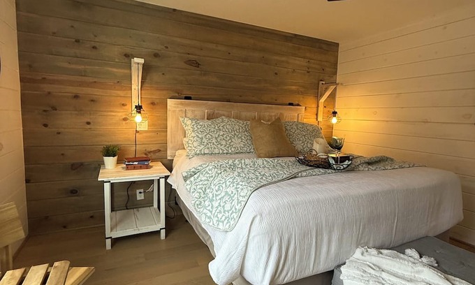 Panguitch Casa | Cozy Casita in Panguitch: Private Patio, Firepit, Near Bryce Canyon & Zion