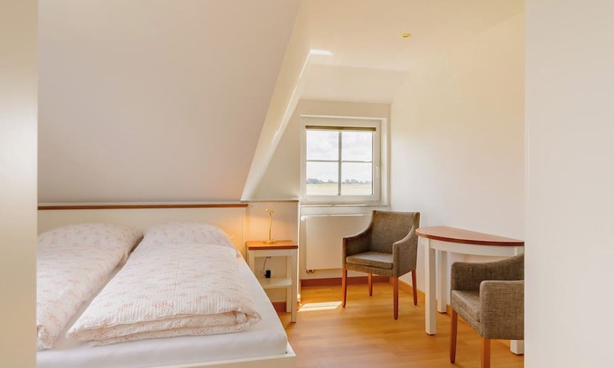 Norderfriedrichskoog Apartamento | Landhaus Wittmaack Dircks vacation apartment Möwe relaxing vacation at the North Sea