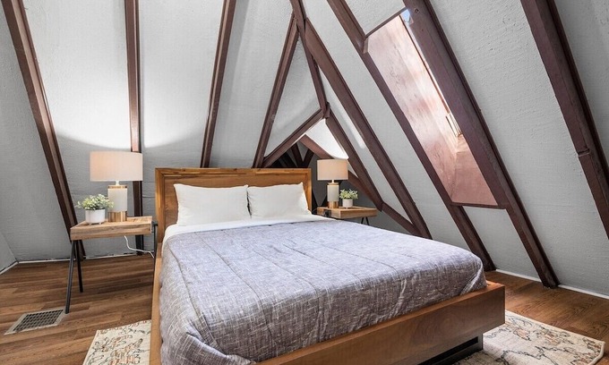 Shadyside Apartamento | Shadyside/Pittsburgh, Modern & Unique 1 Bedroom with Free Parking