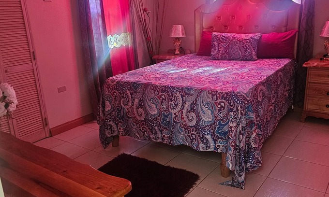 Silver Sands Casa | 2 Bedroom 2 Bathroom Kitchen Living room and verandah Close to a beach