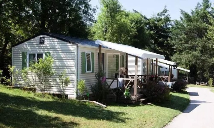 Meyrueis Casa | Residence LOUISIANE OAKLEY 27 m² 4 pers Sunday 4 people