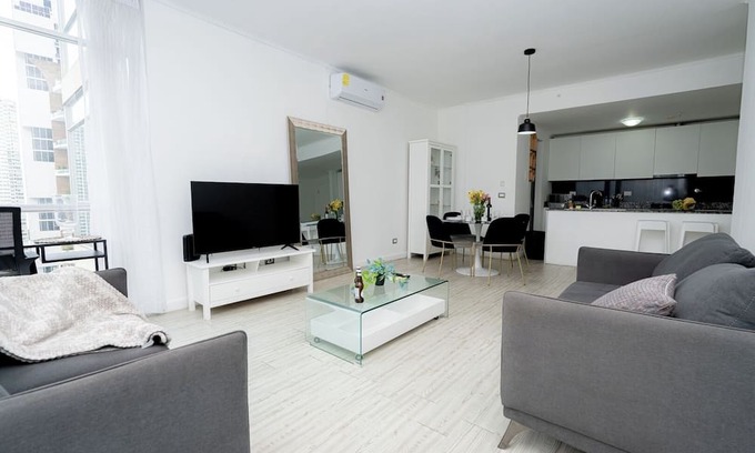San Francisco Apartamento | Apt 2 bedroom free parking and pool