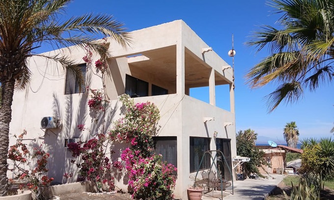 Mexican Riviera Apartamento | Charming 1 bedroom apt. with AC & Wifi, authentic fishing village, San Bruno BCS