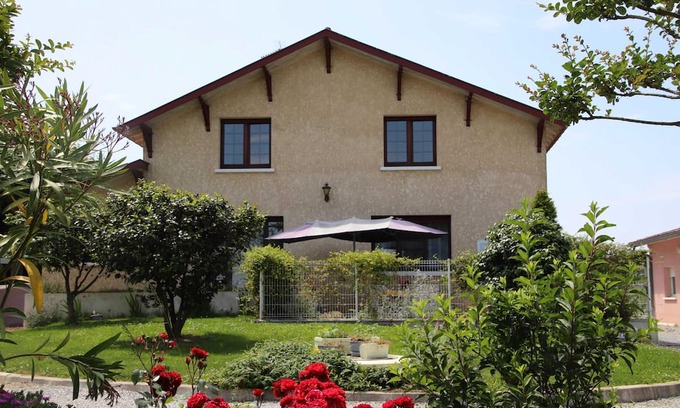 Lahosse Casa | Homerez - Casa acogedora con jardín en Lahosse