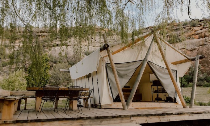 Cortez Cabina | Private Canyon Glamp - 2 Lux Tents + Views + Bath
