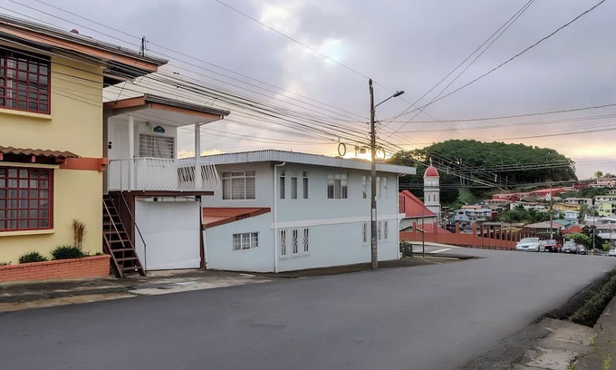 Alfaro Ruiz Apartamento | Nido del Parque, Zarcero