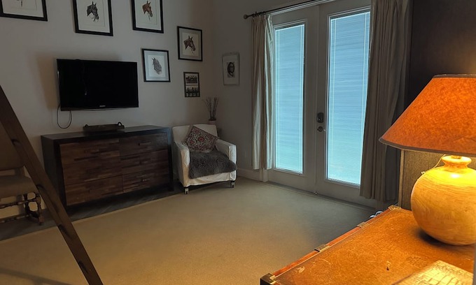 Lake Worth Otro | Charming Room on Farm in Pleasant Wellington