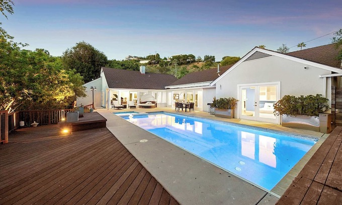 Beverly Hills Casa | New Listing! Beverly Hideaway by Colby & Conrad