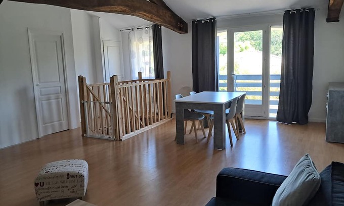 Gaillan-en-Medoc Apartamento | Apartment 15 minutes from Montalivet beaches. Available for 4 people.