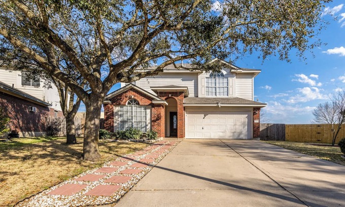 Cambridge Heights Casa | Welcoming Comfortable 2-bed 2 Full Bath House
