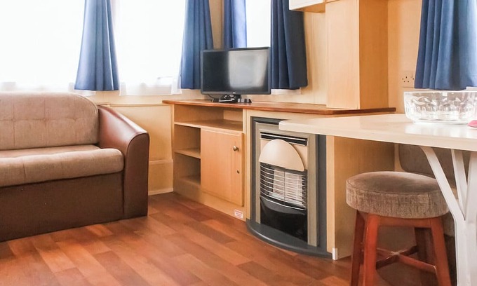 Caister-on-Sea Casa | Introducing the Willerby Herald, a 3-bedroom caravan designed with your comfort.