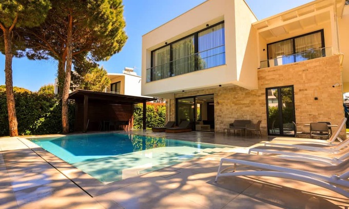 Ishem Casa | SanPietro Individual Villa