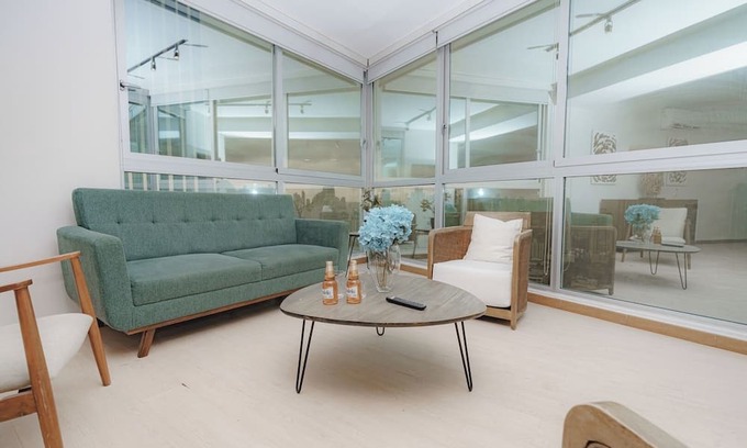 Tumba Vieja Apartamento | Luxury 2BR Cityview apt, parking and balcony