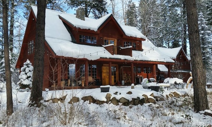 Cle Elum Cabina | Riverside 2-bedroom cabin in Cle Elum