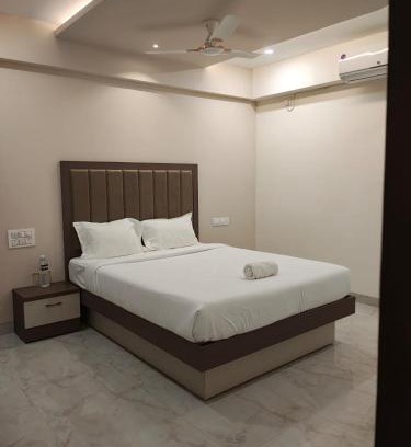 Bajarwadi Hotel | Hotel RRR