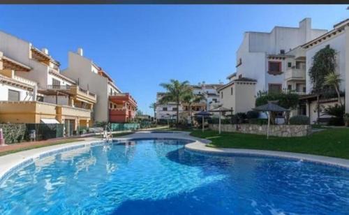 Costa Esuri Apartamento | Apartamento Marina Esuri Playa y Golf