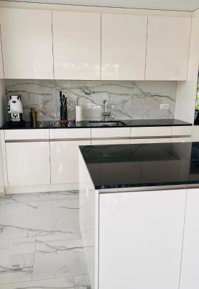 Weinfelden Apartamento | Lady Elisabet