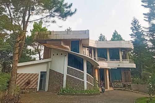 Cisarua Hotel | Urbanview Resort Syariah Batu Hijau Cilember Puncak