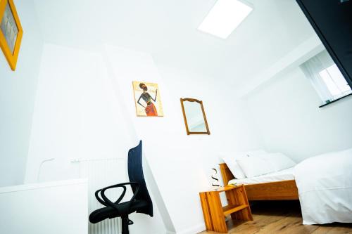 Liege Casa | Chambre R2 avec salle de bain partagée près de l'hôpital de la Citadelle à Liège