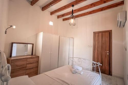Marathounta Apartamento | Small village home in Marathounta