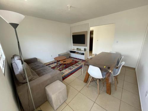 Santa Rita do Sapucai Casa | Casa espaçosa com duas garagens e quintal