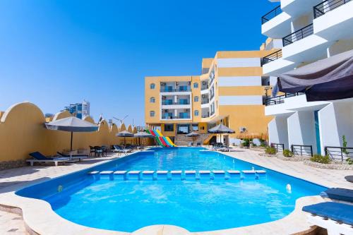 Al Ahyaa Hotel | Fox House Beach
