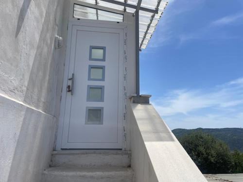 Monte Chiaro Cama Y Desayuno | La casetta di Bellatrix