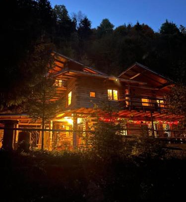 Maguri-Racatau Chalet De Esquí | Rustic Chalet in the mountains of Transylvania