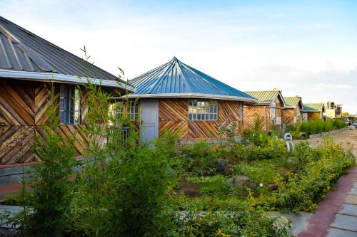 Kajiado County Hotel | Rhino Cottages & Retreat