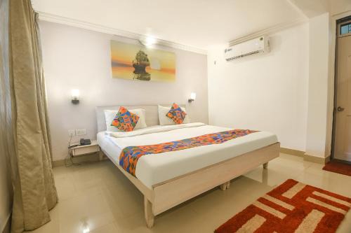 Gauravaddo Hotel | FabExpress The Golden Leaf
