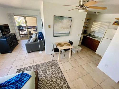Ocean Beach Apartamento | Lovely Oceanfront Studio + Balcony (Olas)
